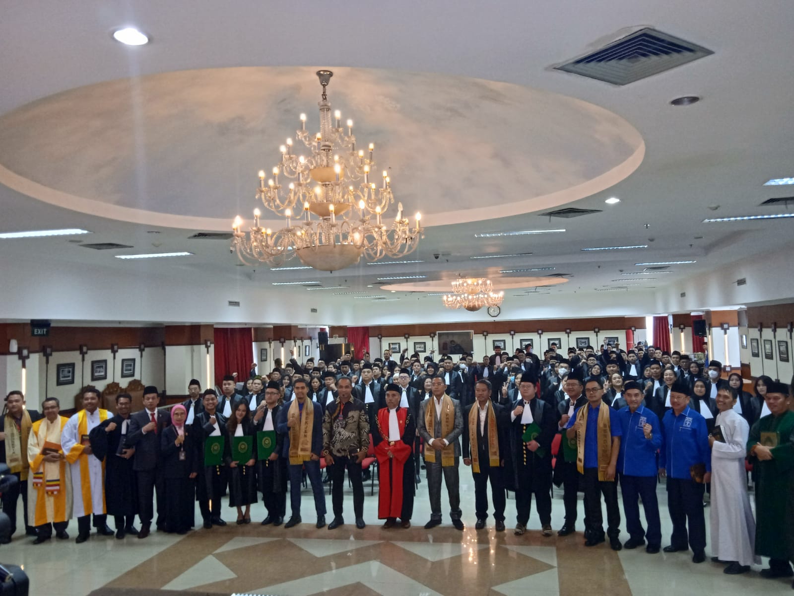 Pelantikan dan pengambilan sumpah calon Advokat KAI @Peng...
