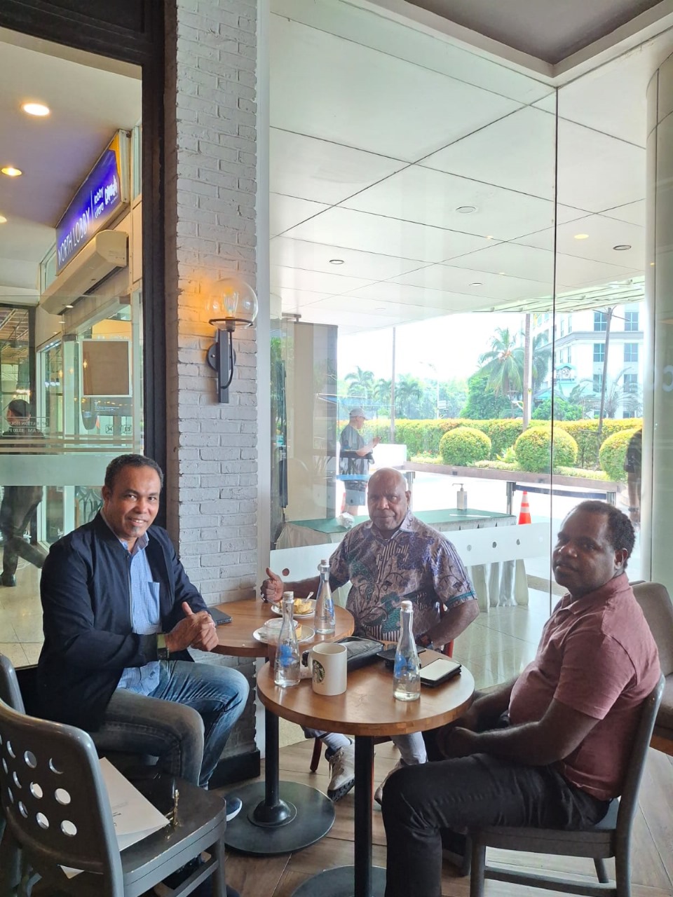 Perjanjian kerjasama konsultan hukum dengan calon Gubernu...