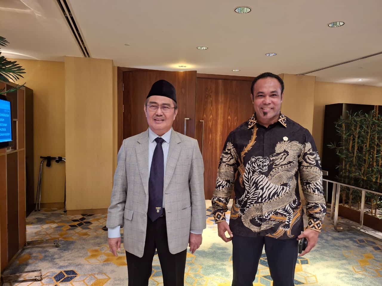 Meet Up Prof Jimly Asidiqi ; Seminar Nasional Peningkatan...