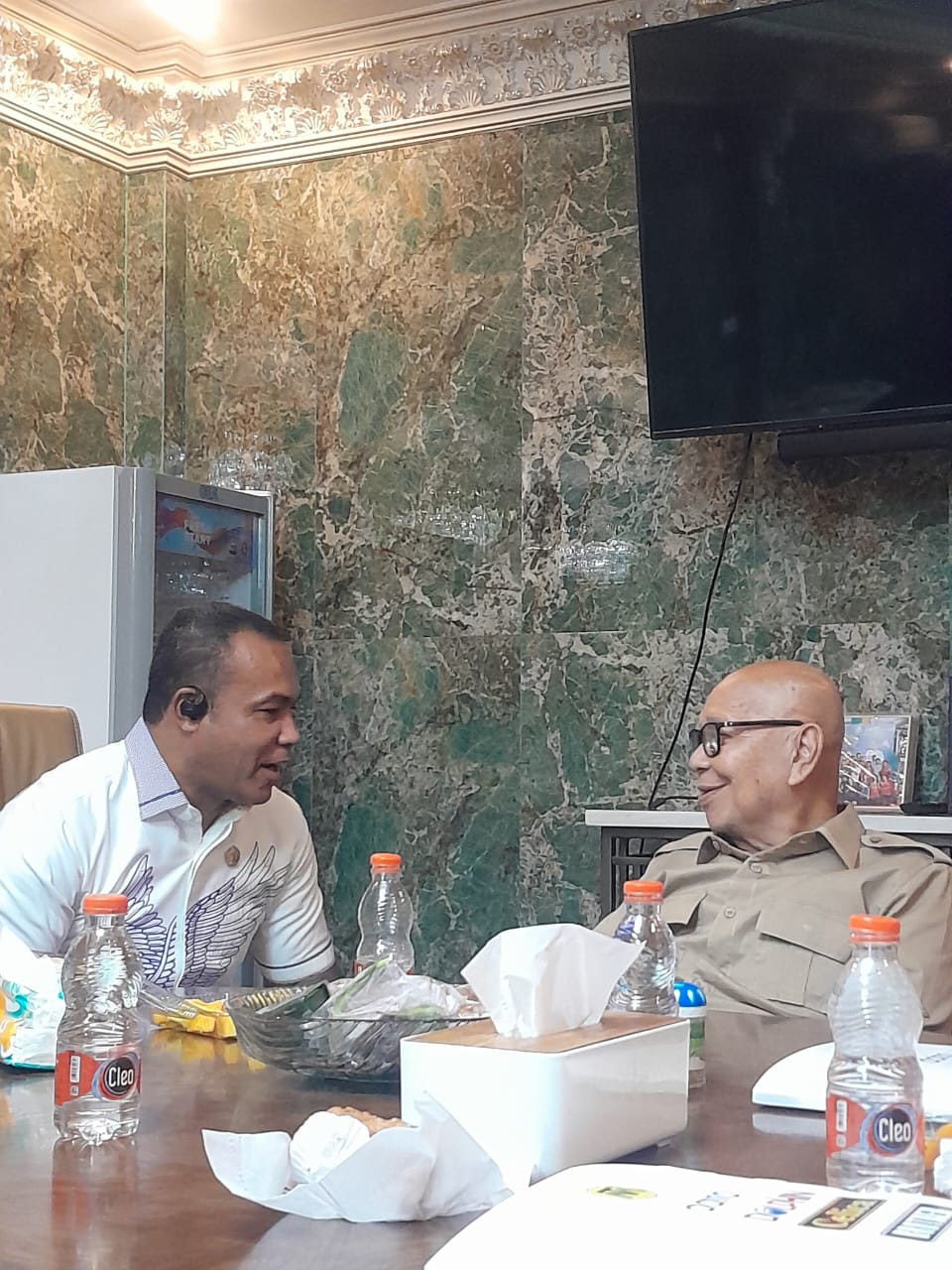 Meet Up Jendral Gleny Kairupan : Status Presiden RI Prabo...
