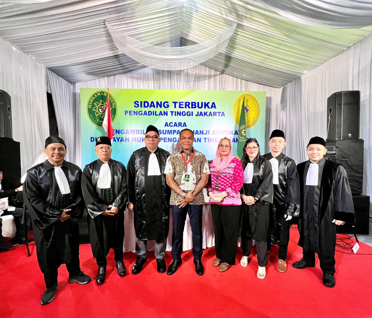 Pelantikan Calon Advokat KAI di PENGADILAN TINGGI DKI Ja...