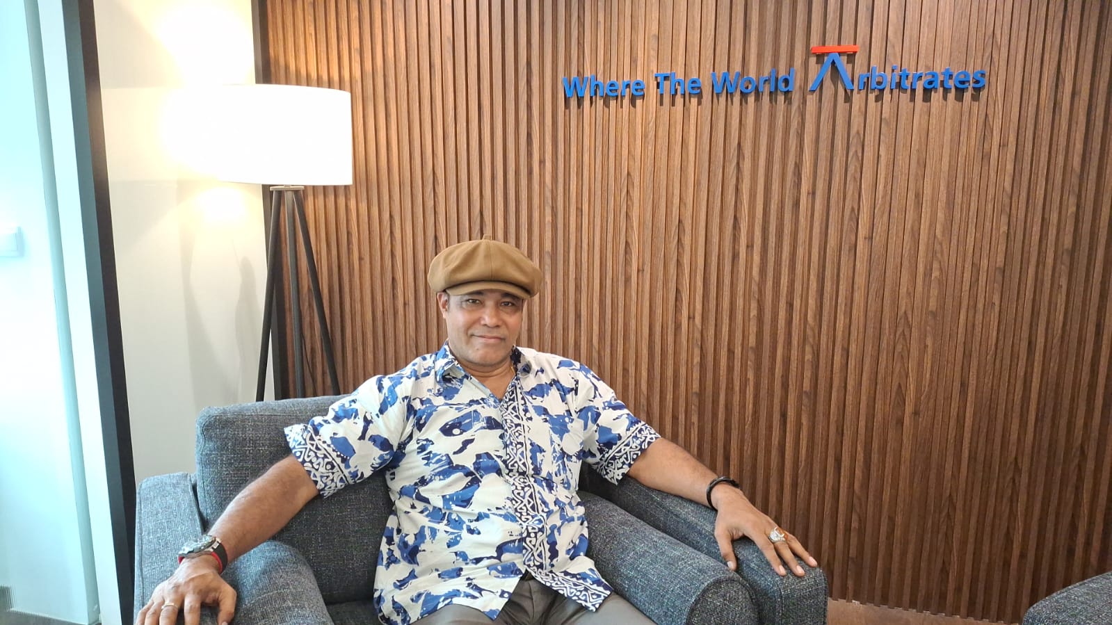 berkunjung ke SIAC(singapur Intetnasional Arbitration Cen...